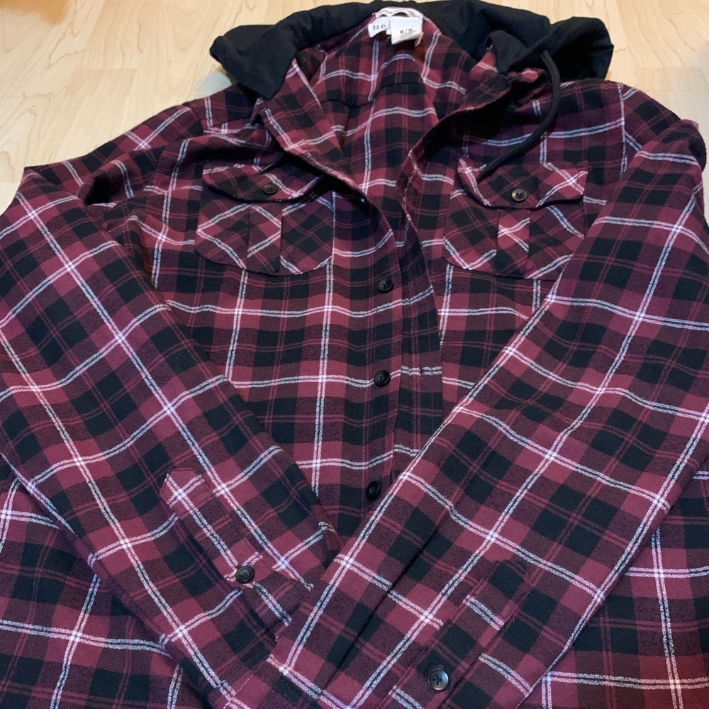 Urban Outfitters Men’s Red & Black Checkered Jacket - SIZE MEDIUM
